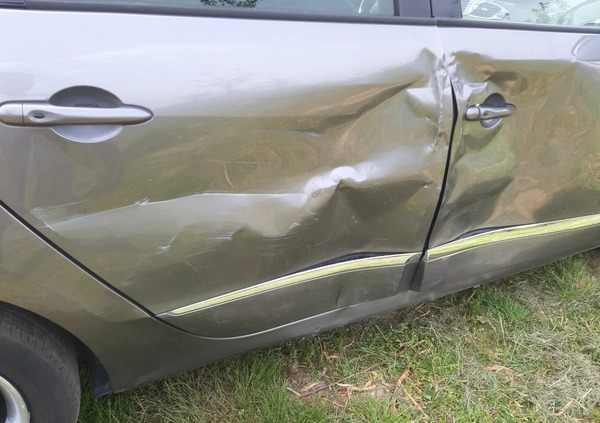 Renault Grand Scenic cena 20500 przebieg: 160000, rok produkcji 2015 z Sandomierz małe 56